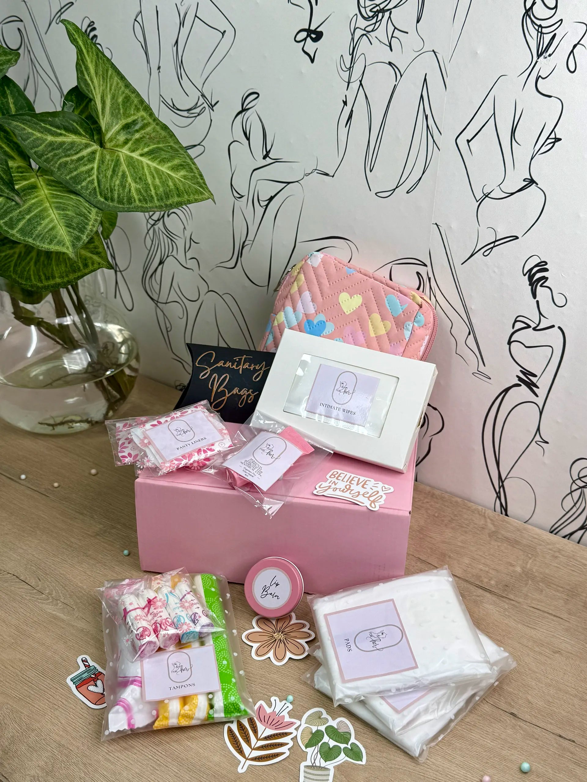 Emergency Period Bag Heart-Shaped Edition box